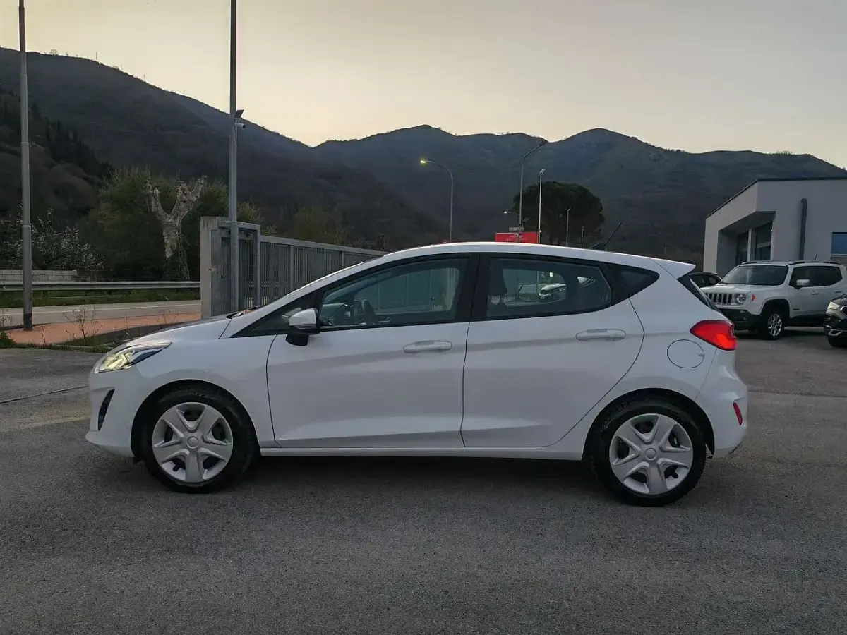 Second-hand Ford Fiesta Titanium 86 CP (63 kW) 2020 Alb Hatchback