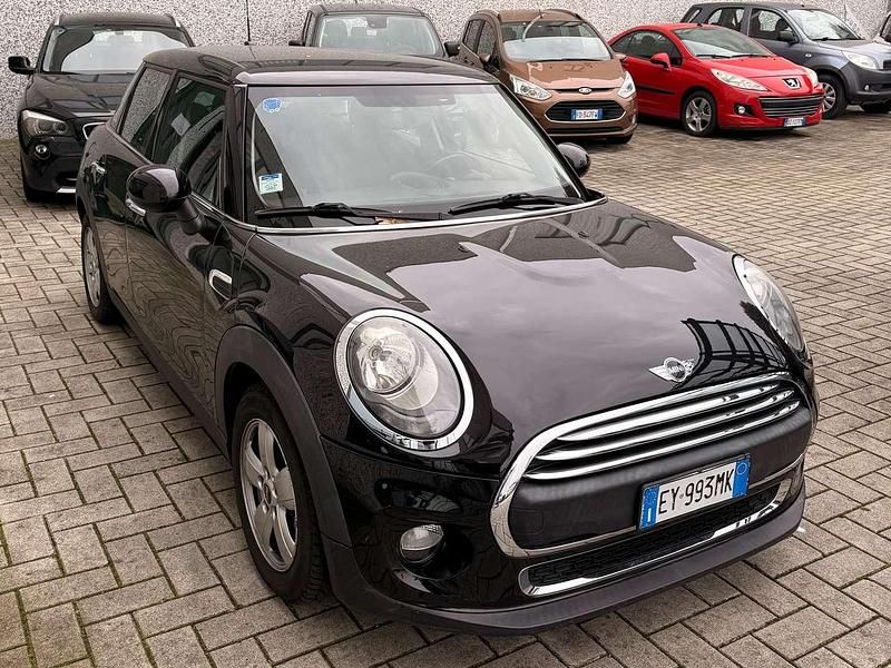 Usata Mini ONE 102 CV (75 kW) 2015 Nero Utilitaria