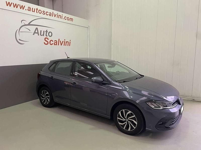 Grigio Usata 2022 VW Polo Life Tre volumi | 16.300 € (Buon prezzo) - Immagine 1/4