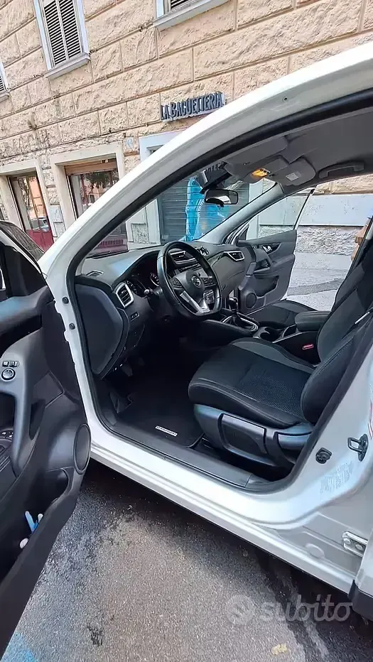 Usata Nissan Qashqai 159 CV (116 kW) 2019 Bianco SUV