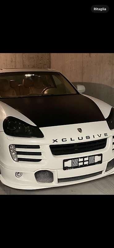 Nero Usata 2010 Porsche Cayenne SUV | 60.000 € - Immagine 1/4