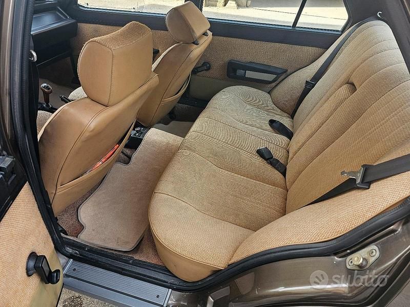 Usata Alfa Romeo Giulietta 109 CV (80 kW) 1984 Marrone Utilitaria