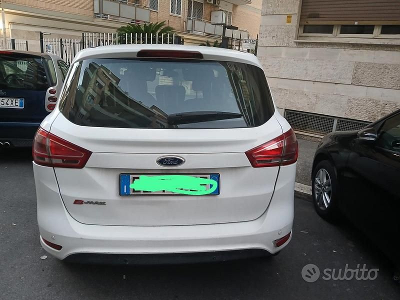 Usata Ford B-MAX 75 CV (55 kW) 2015 Bianco Monovolume