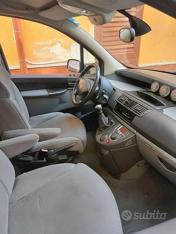 Grigio Usata 2023 Fiat Ulysse Furgone | 3500 € (Buon prezzo) - Immagine 1/4