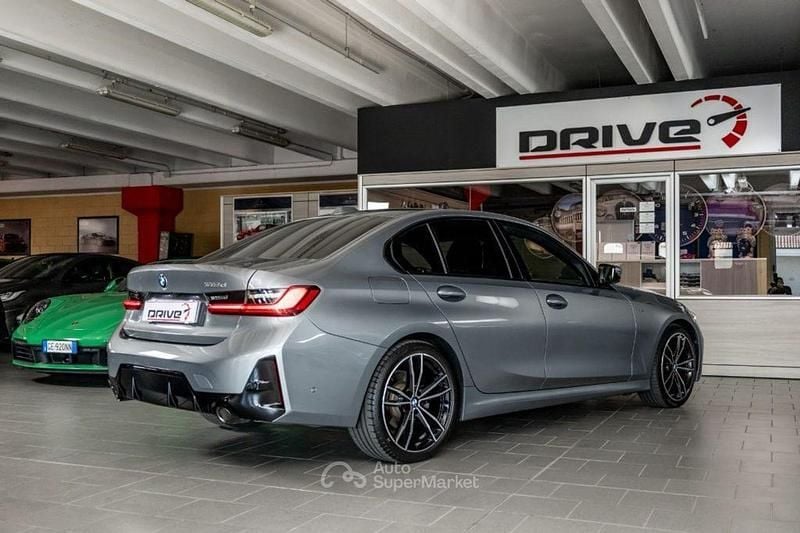 Usata BMW 318 M Sport 150 CV (110 kW) 2024 Grigio Berlina