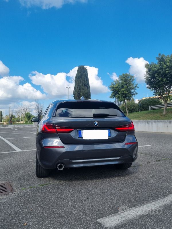Usata BMW 116 Luxury Line 116 CV (85 kW) 2020 Grigio Utilitaria