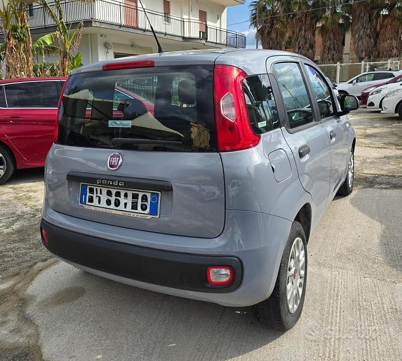 Usata Fiat Panda Easy 69 CV (50 kW) 2018 Grigio Utilitaria