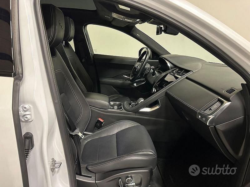 Usata Jaguar E-Pace R-Dynamic 163 CV (119 kW) 2022 Bianco SUV