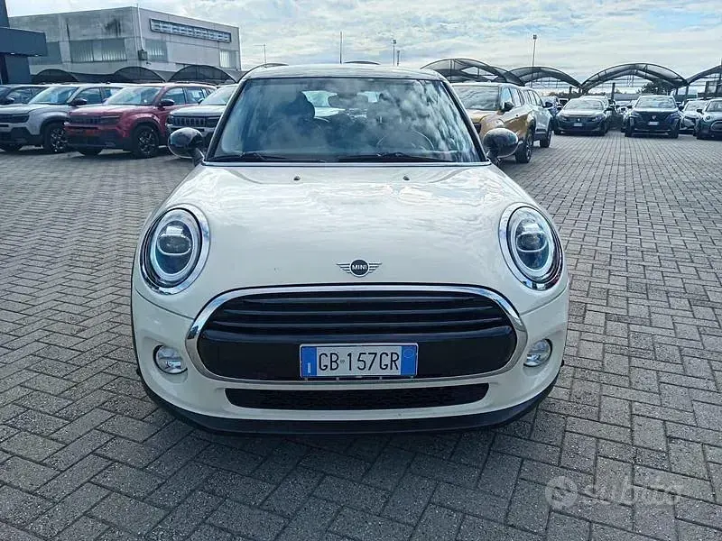 Usata Mini Cooper D 116 CV (85 kW) 2020 Bianco Utilitaria