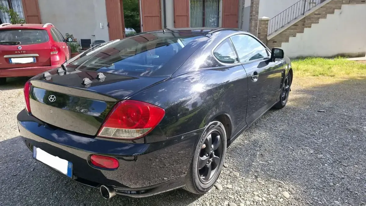 Usata Hyundai Coupé 105 CV (77 kW) 2006 Nero Coupé