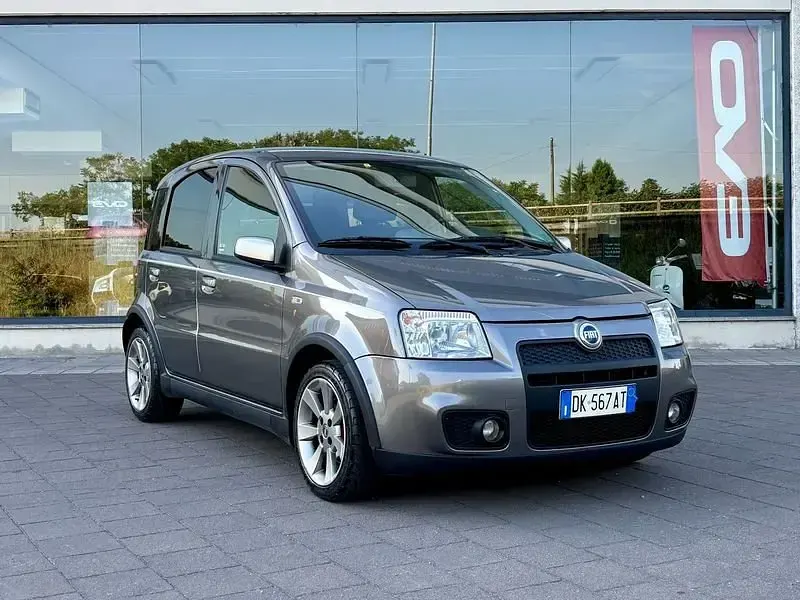 Usata Fiat Panda 101 CV (74 kW) 2007 Grigio Utilitaria
