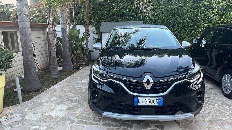 Usata Renault Captur 143 CV (105 kW) 2022 Nero SUV