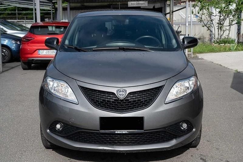 Usata Lancia Ypsilon S 69 CV (50 kW) 2021 Grigio Utilitaria