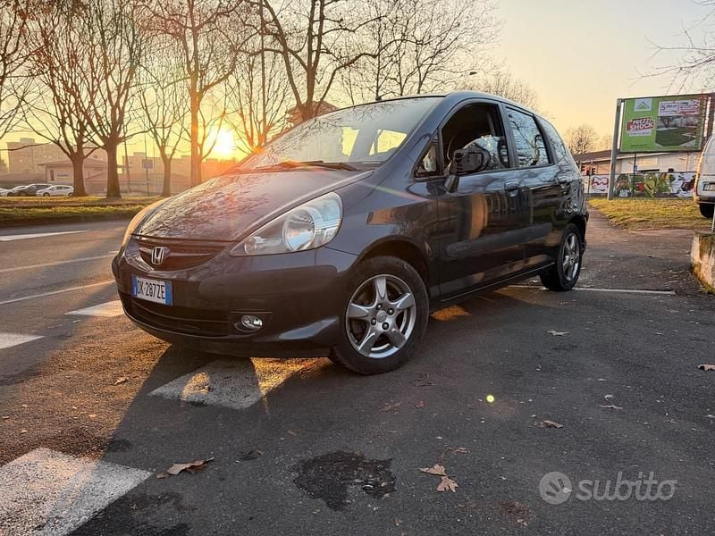 Usata Honda Jazz 83 CV (61 kW) 2007 Blu Utilitaria