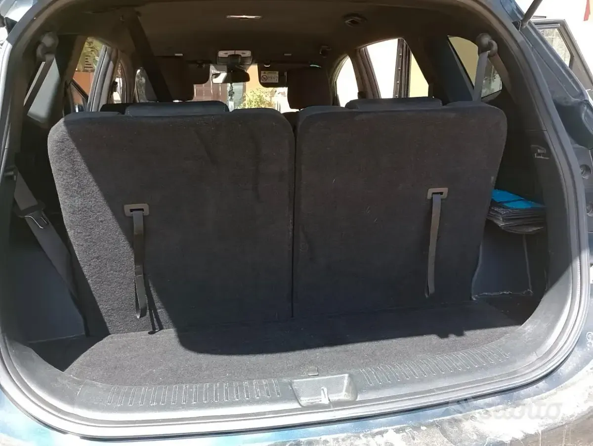 Usata Kia Carens 116 CV (85 kW) 2018 Blu Monovolume
