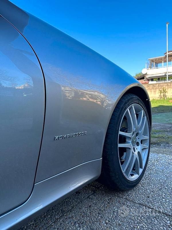 Usata Mercedes SLK200 163 CV (119 kW) 2005 Beige Cabrio