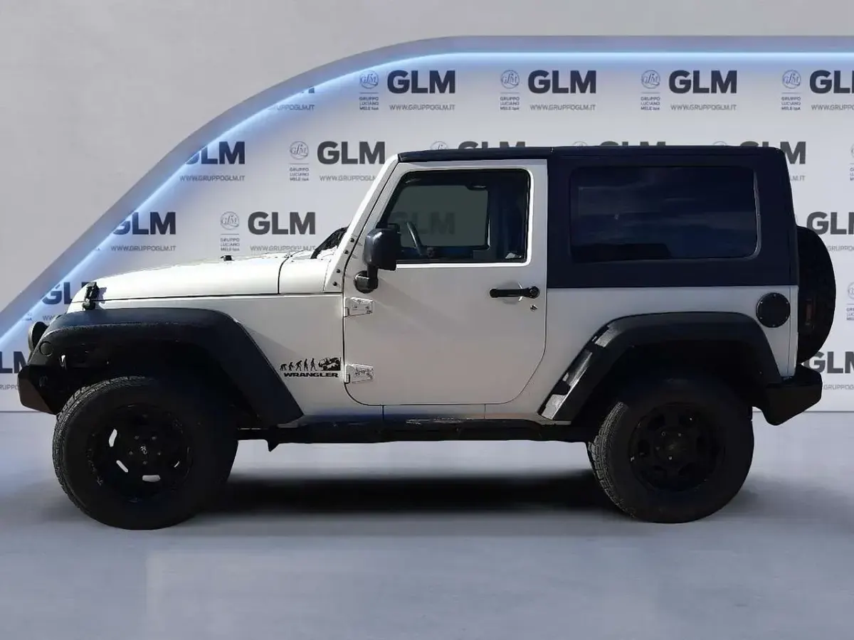 Usata Jeep Wrangler Sahara 177 CV (130 kW) 2007 Bianco SUV