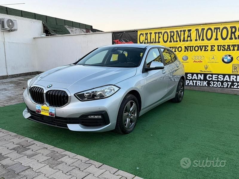 Grigio Usata 2021 BMW 116 Advantage Due volumi | 12.600 € (Ottimo prezzo) - Immagine 1/4