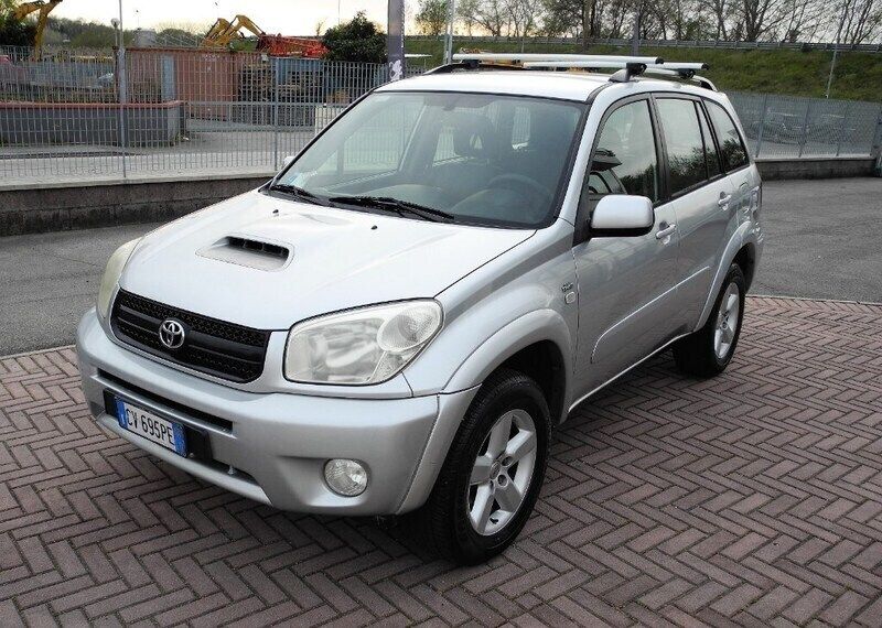 N.d. Usata 2005 Toyota RAV4 Sol SUV | 3450 € (Ottimo prezzo) - Immagine 1/4
