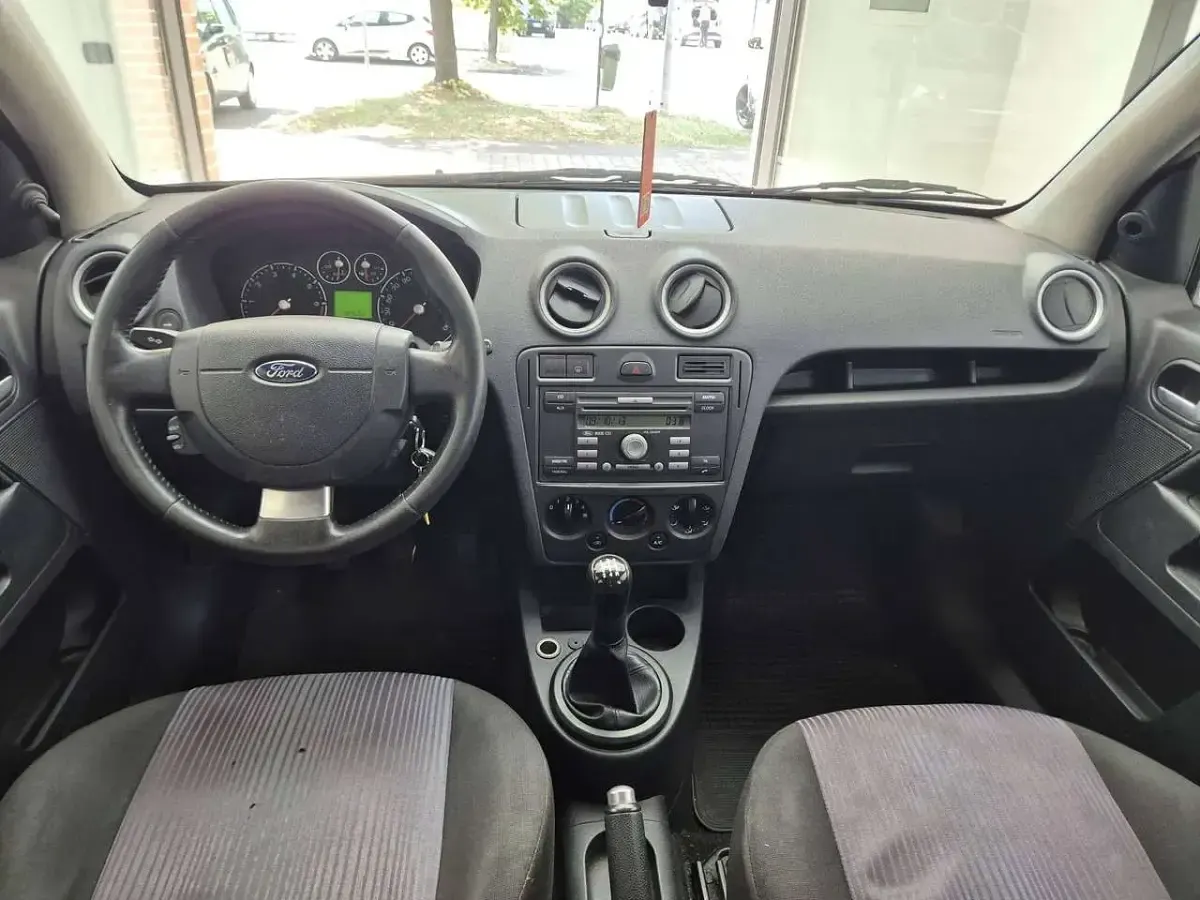 Usata Ford Fusion 80 CV (58 kW) 2012 Blu Utilitaria