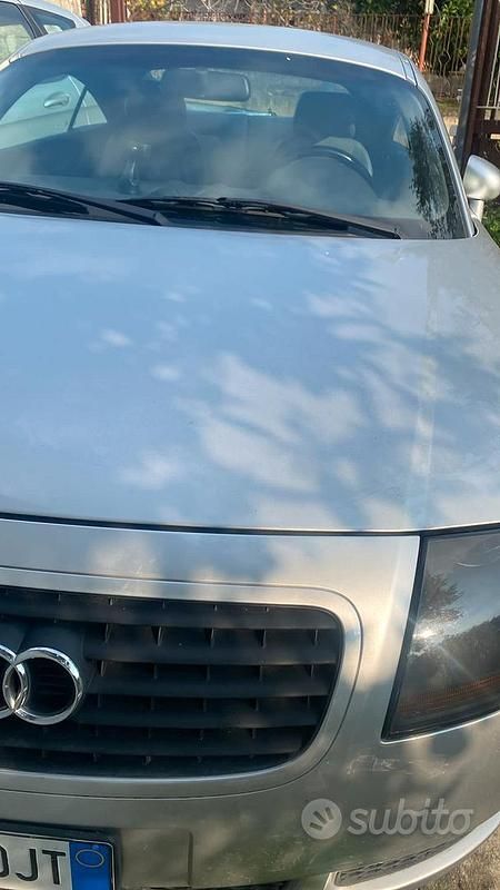 Usata Audi TT 225 CV (165 kW) 2002 Grigio Coupé