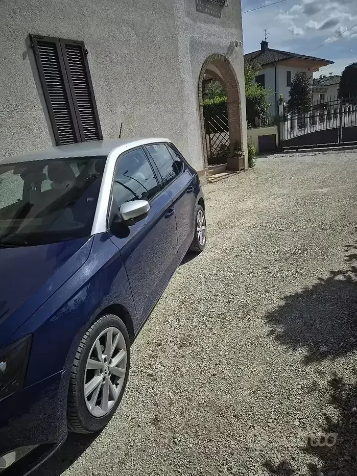 Usata Skoda Fabia 75 CV (55 kW) 2018 Blu Utilitaria