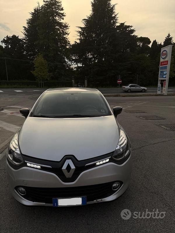 Usata 2013 Renault Clio IV Tre volumi | 4000 € (Ottimo prezzo) - Immagine 1/4