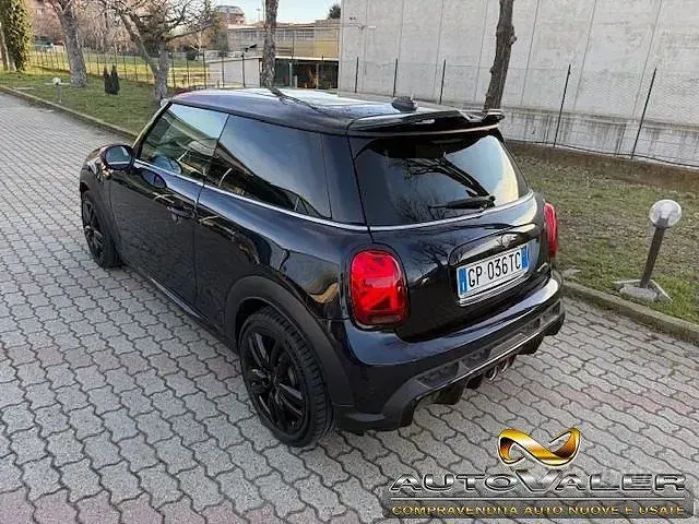 Usata Mini John Cooper Works 231 CV (169 kW) 2023 Blu scuro Utilitaria