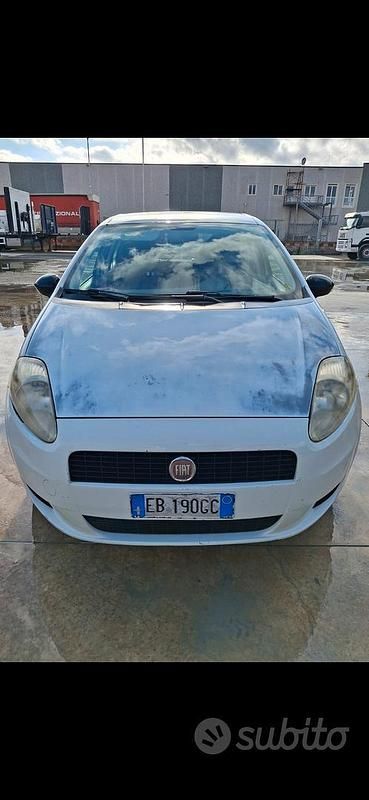 Usata Fiat Grande Punto 75 CV (55 kW) 2010 Utilitaria