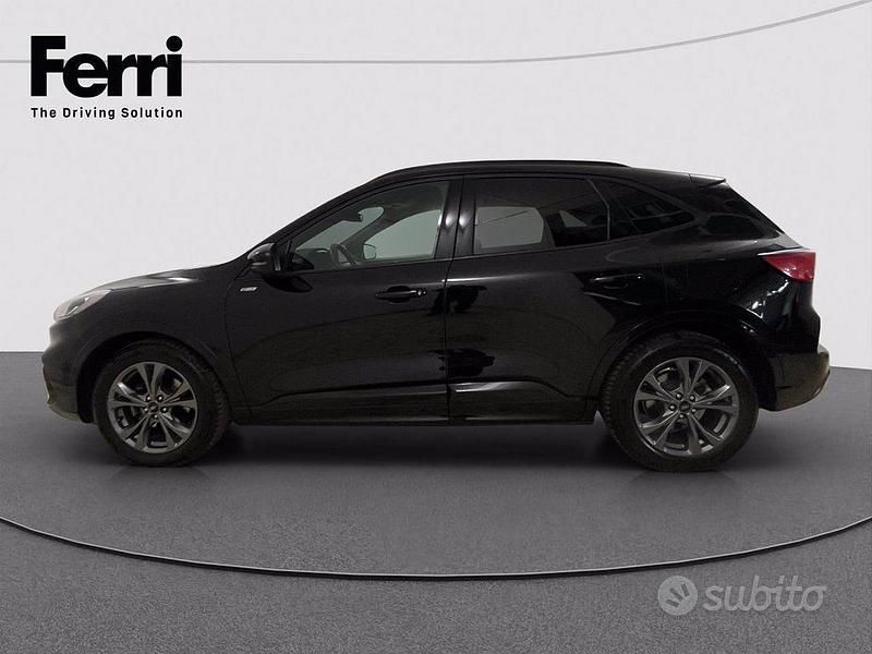 Begagnad Ford Kuga ST-Line X 120 HK (88 kW) 2023 Svart SUV