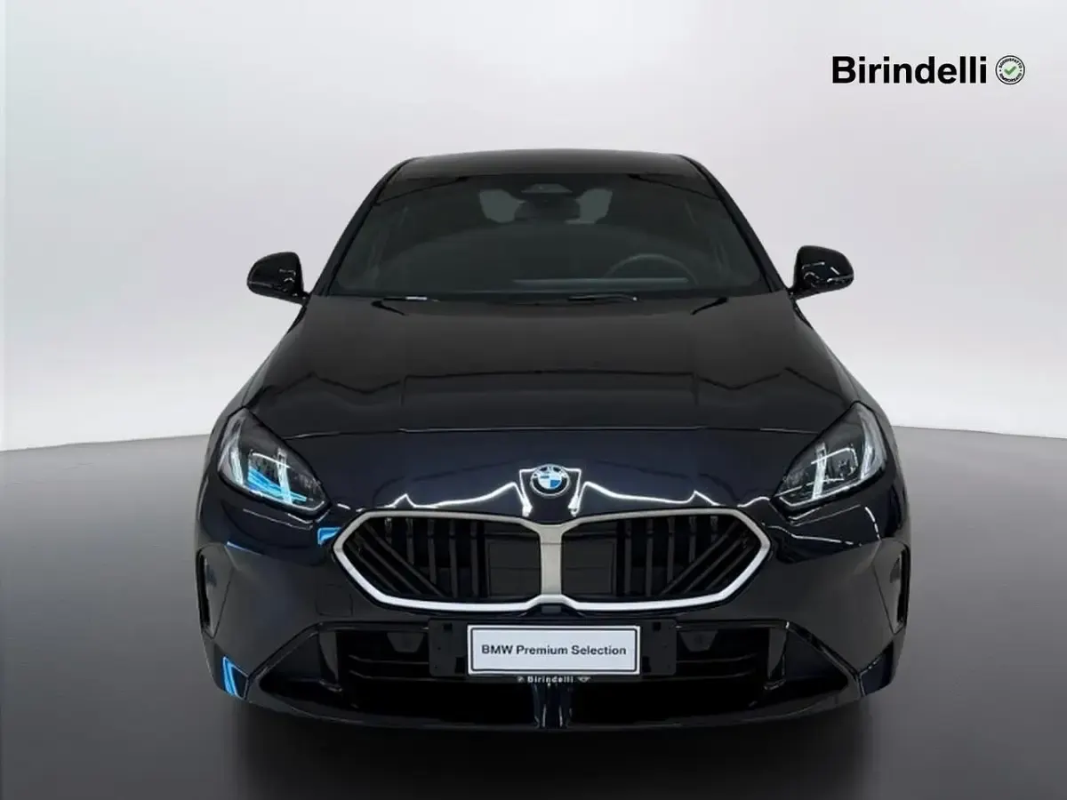 Usata BMW 118 M Sport 149 CV (109 kW) 2025 Black sapphire metallizzato Utilitaria