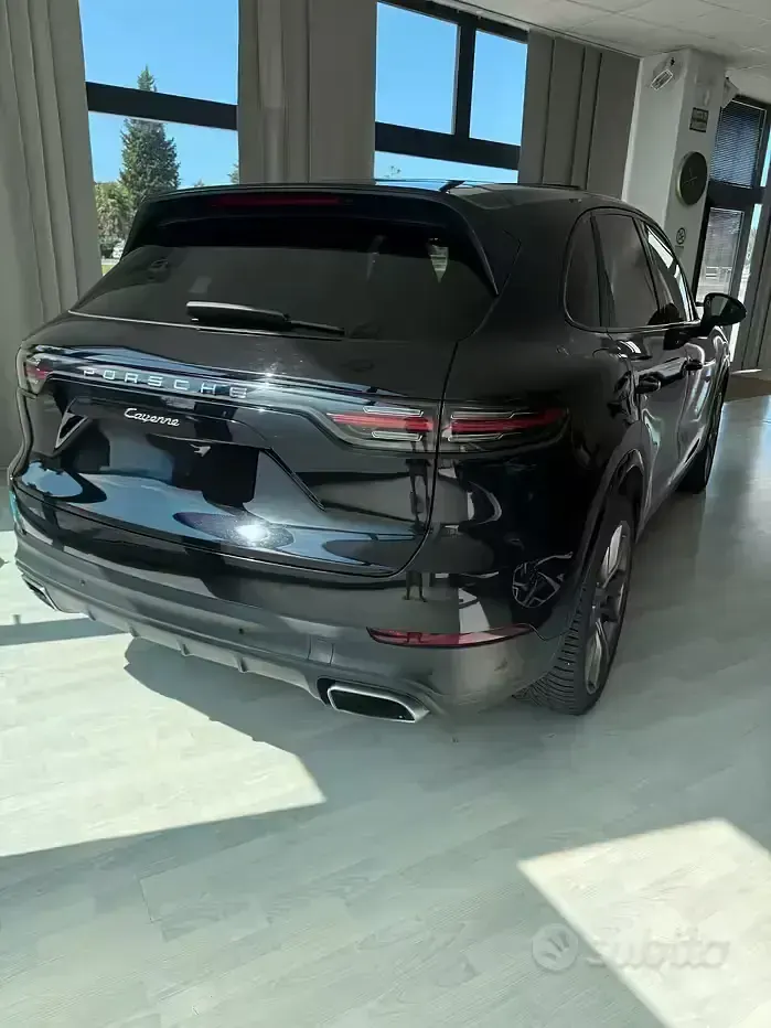 Usata Porsche Cayenne 340 CV (250 kW) 2018 Nero SUV