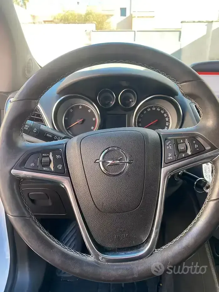 Usata Opel Mokka Cosmo 136 CV (100 kW) 2015 Bianco SUV