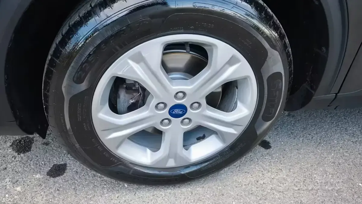 Usata Ford Kuga 120 CV (88 kW) 2021 Grigio SUV