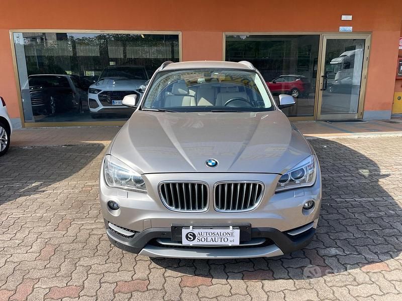 Begagnad BMW X1 xLine 143 HK (105 kW) 2012 Gul SUV