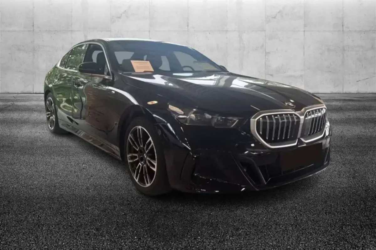 Usata BMW 520 M Sport 197 CV (144 kW) 2024 Nero SUV
