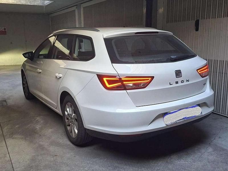 Usata Seat Leon ST Style 110 CV (80 kW) 2016 Bianco Station wagon