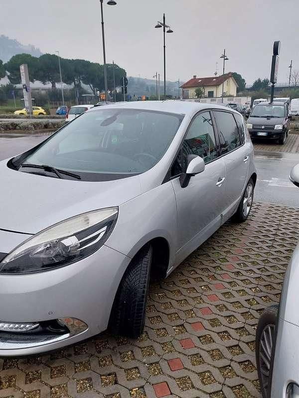 Usata Renault Scénic III 110 CV (80 kW) 2013 Monovolume