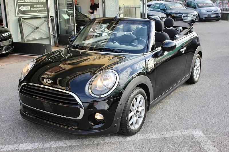 Nero Usata 2017 Mini Cooper Cabriolet Sport Cabrio | 18.900 € (Buon prezzo) - Immagine 1/4