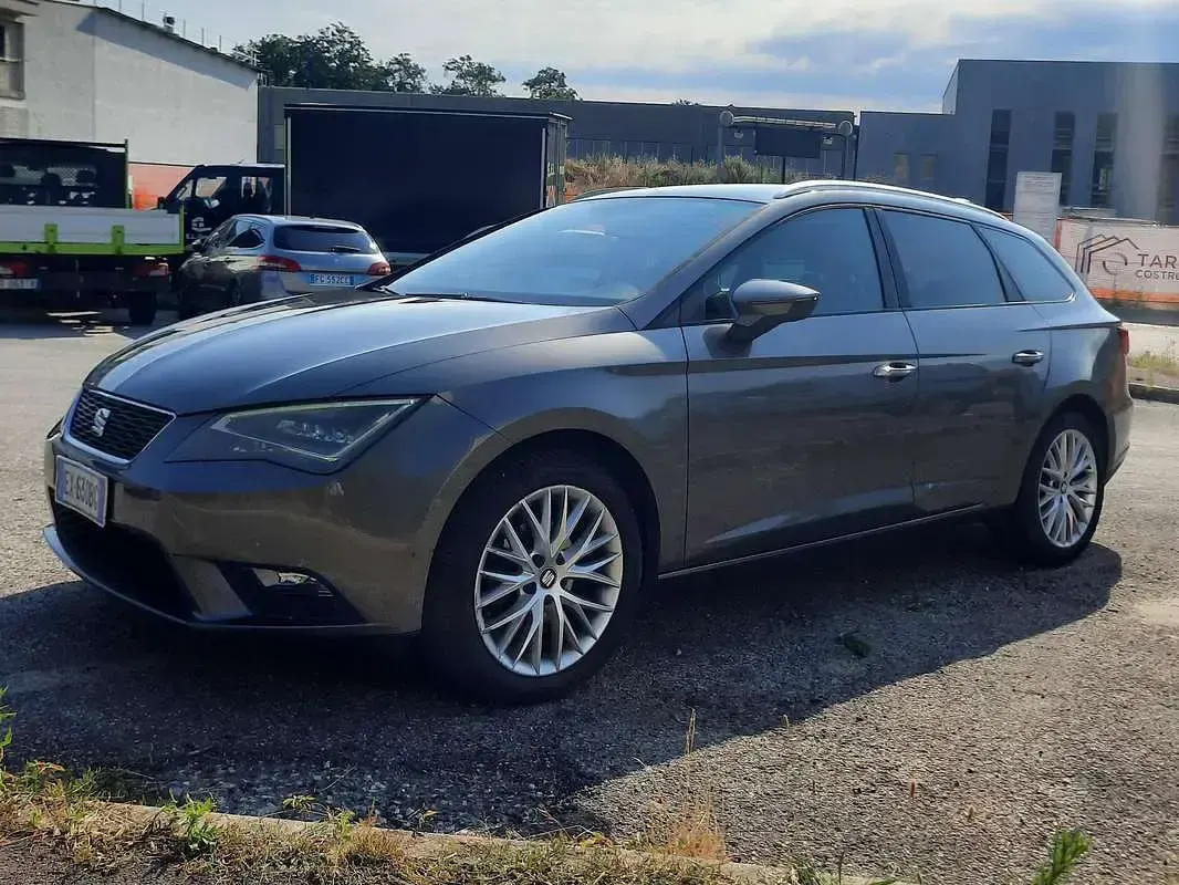 Usata Seat Leon ST Business 105 CV (77 kW) 2014 Grigio Station wagon