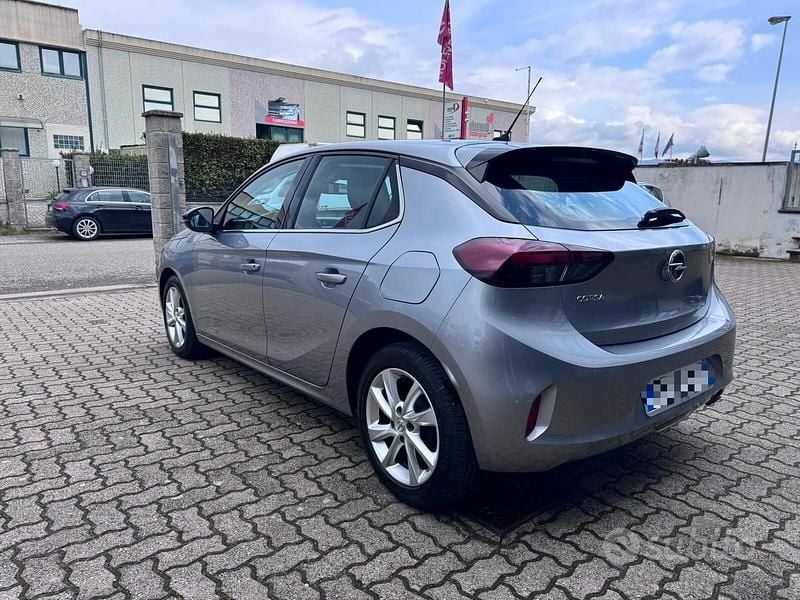 Usata Opel Corsa Elegance 100 CV (73 kW) 2021 Grigio Utilitaria