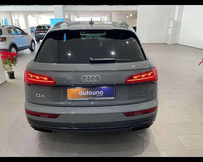 Usata Audi Q5 S-Line 204 CV (150 kW) 2022 Grigio SUV