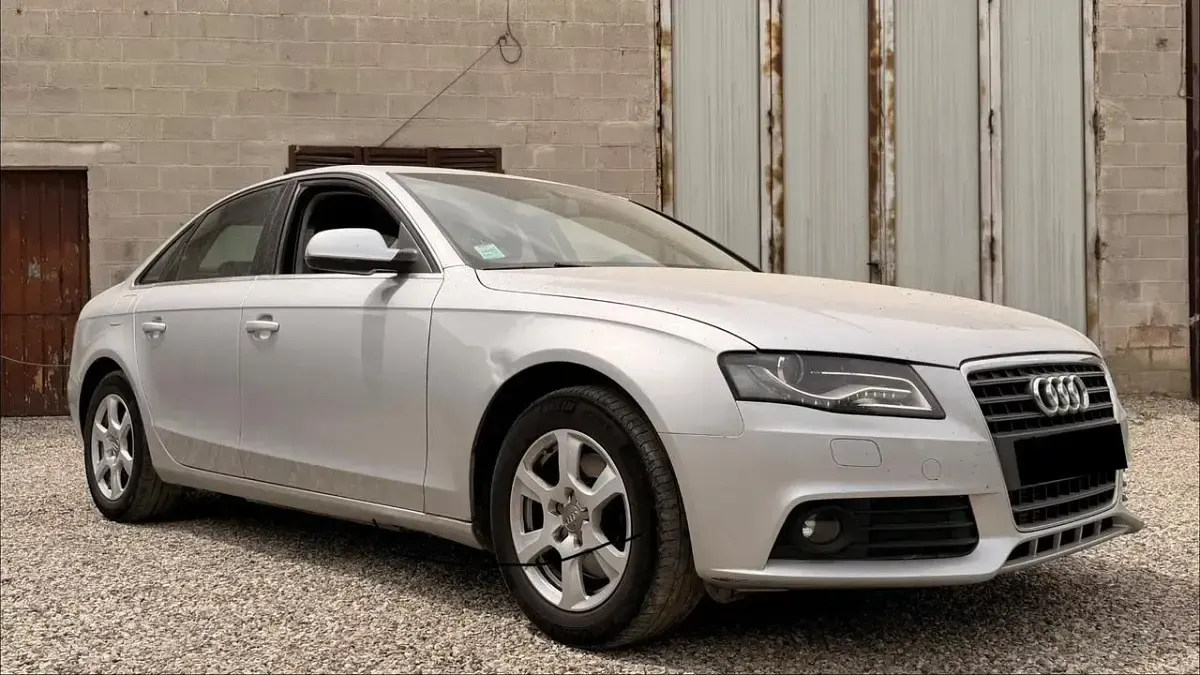 Usata Audi A4 Advanced 120 CV (88 kW) 2009 Argento Berlina