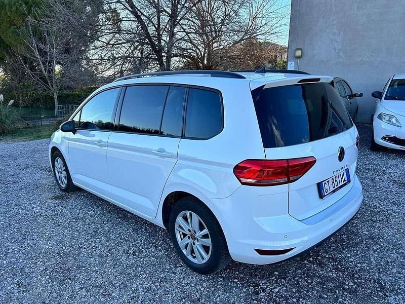 Usata VW Touran Business 150 CV (110 kW) 2024 Bianco Monovolume