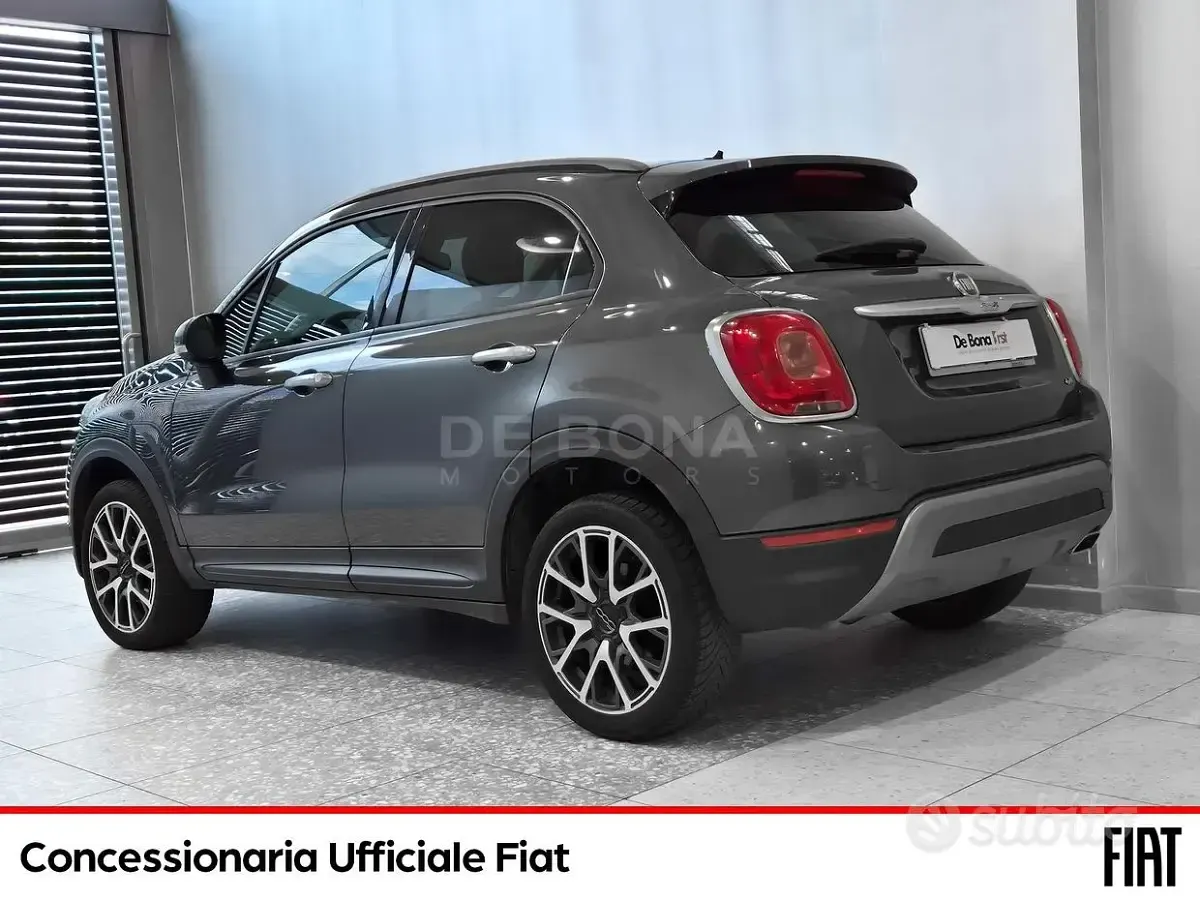 Usata Fiat 500X Cross 140 CV (102 kW) 2016 Grigio SUV