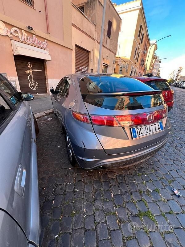 Usata Honda Civic 140 CV (102 kW) 2006 Berlina