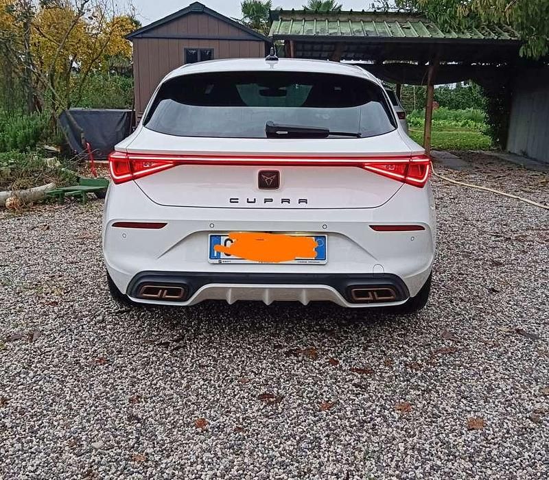 Usata Cupra Leon VZ2 150 CV (110 kW) 2021 Berlina