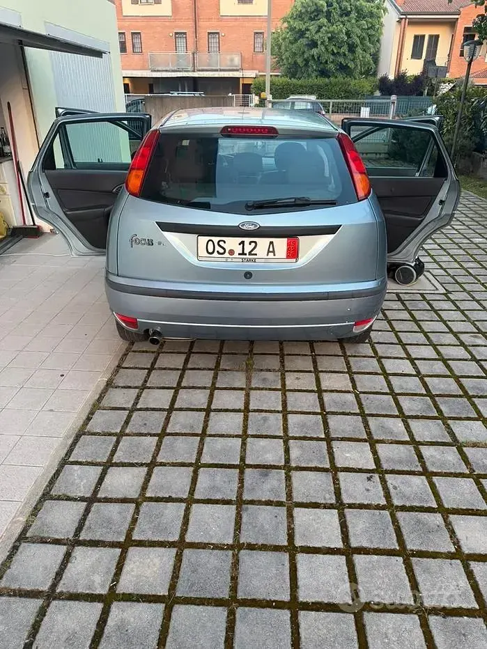 Usata Ford Focus 2003 Grigio Berlina