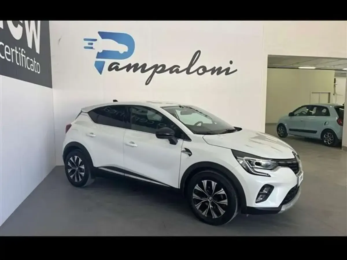 Second-hand Renault Captur Techno 101 CP (74 kW) 2023 Alb SUV