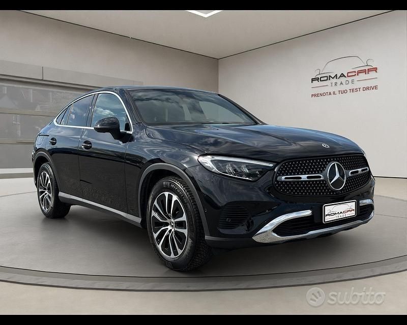 Begagnad Mercedes GLC220 Advanced Plus 197 HK (144 kW) 2023 Svart Sportkupé